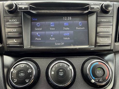 Used 2017 Toyota RAV4 LE w/ All Weather Liner Package FWD image 28