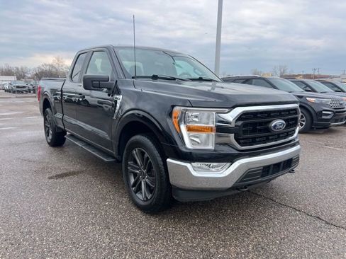 Certified 2021 Ford F150 XLT image 3