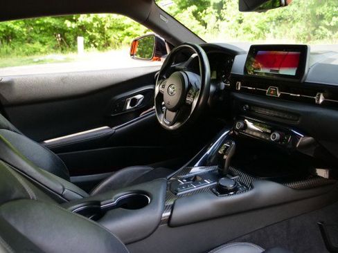 Used 2022 Toyota Supra Premium RWD image 33