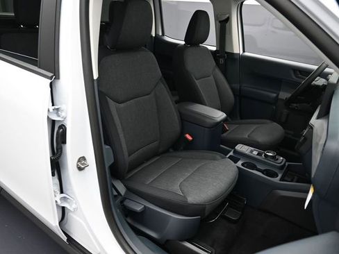 New 2025 Ford Maverick XLT w/ XLT Luxury Package image 27