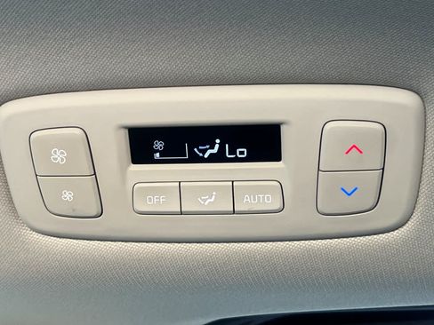 Used 2024 Kia Carnival SX Prestige FWD image 14