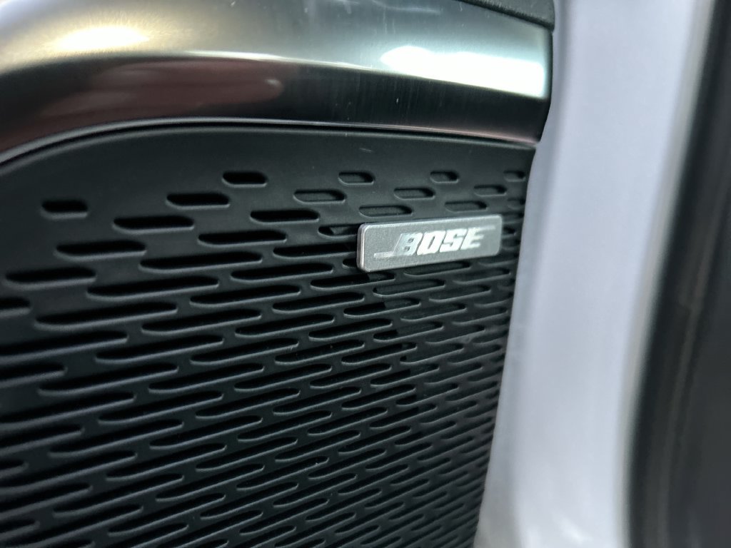 Used 2025 GMC Acadia Elevation AWD/4WD image 25