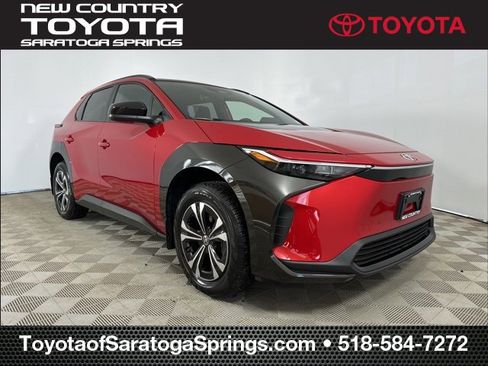Certified 2025 Toyota bZ4X AWD image 1