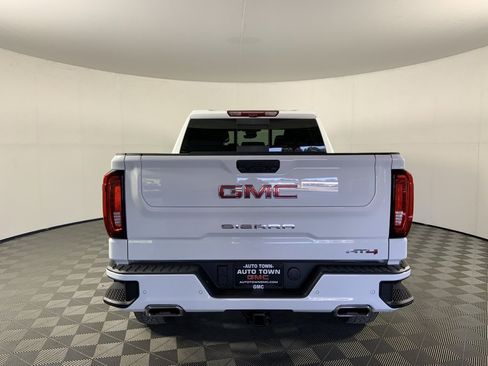 Used 2025 GMC Sierra 1500 AT4 w/ AT4 Premium Package image 8