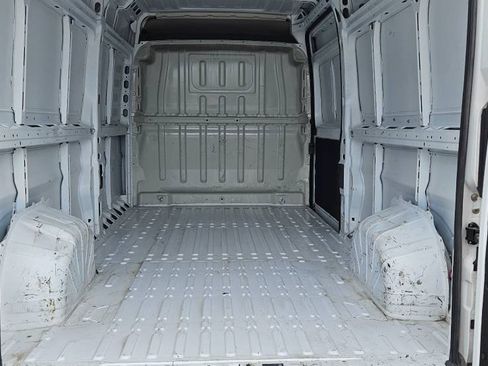 Used 2023 RAM ProMaster 2500 FWD image 7