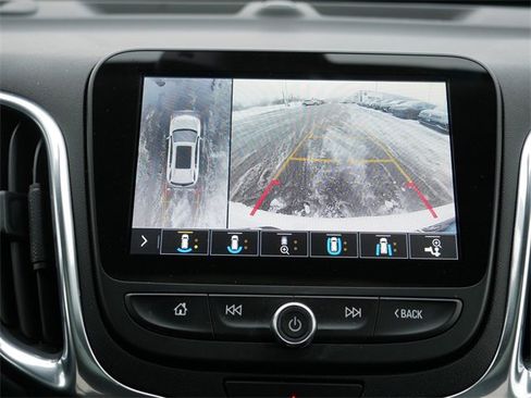 Used 2021 Chevrolet Equinox Premier image 32