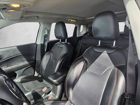 Used 2019 Jeep Compass Limited AWD/4WD image 11