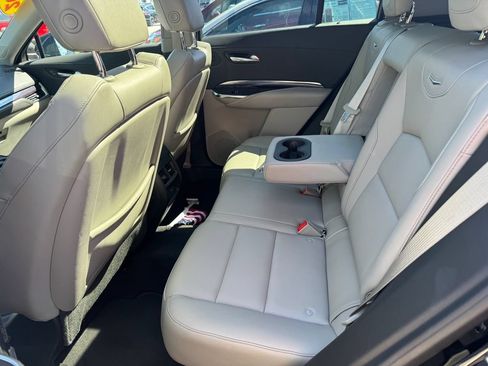 Used 2023 Cadillac XT4 Luxury w/ Cold Weather Package AWD/4WD image 36