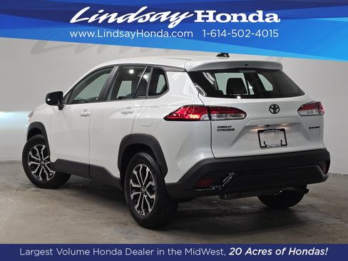 Used 2025 Toyota Corolla Cross AWD Hybrid image 4