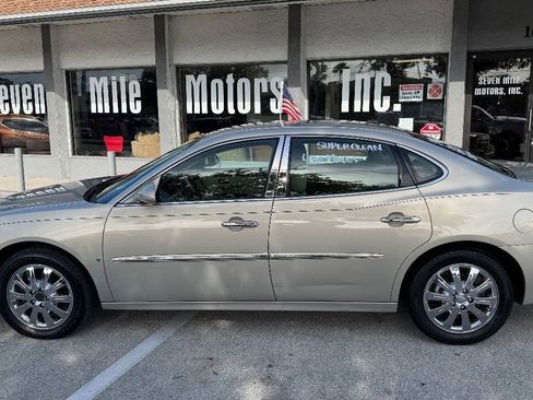 Used 2008 Buick LaCrosse CXL w/ Driver Confidence Package FWD image 8