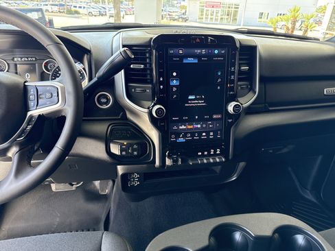 Used 2025 RAM 2500 Big Horn AWD/4WD image 28