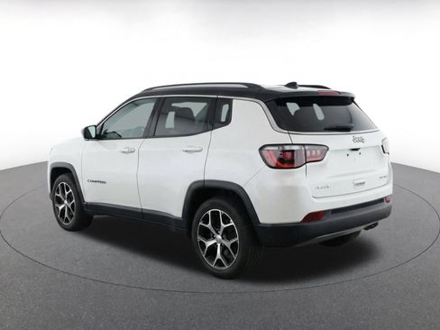 Used 2025 Jeep Compass Limited AWD/4WD image 6