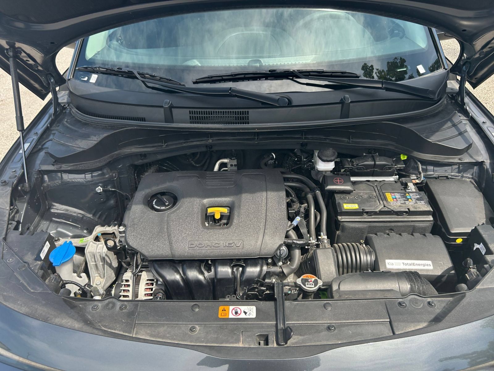 Used 2025 Kia Soul LX w/ LX Technology Package FWD image 26