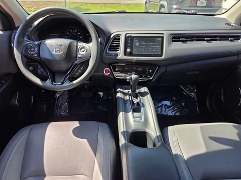 Used 2019 Honda HR-V EX image 12