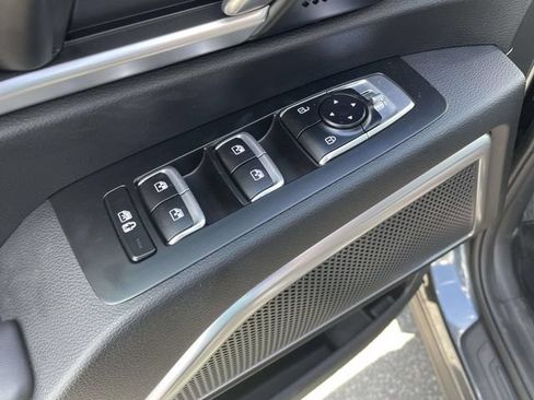 Certified 2024 Kia Telluride LX FWD image 21