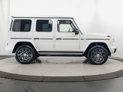 Used 2025 Mercedes-Benz G 580 image 35