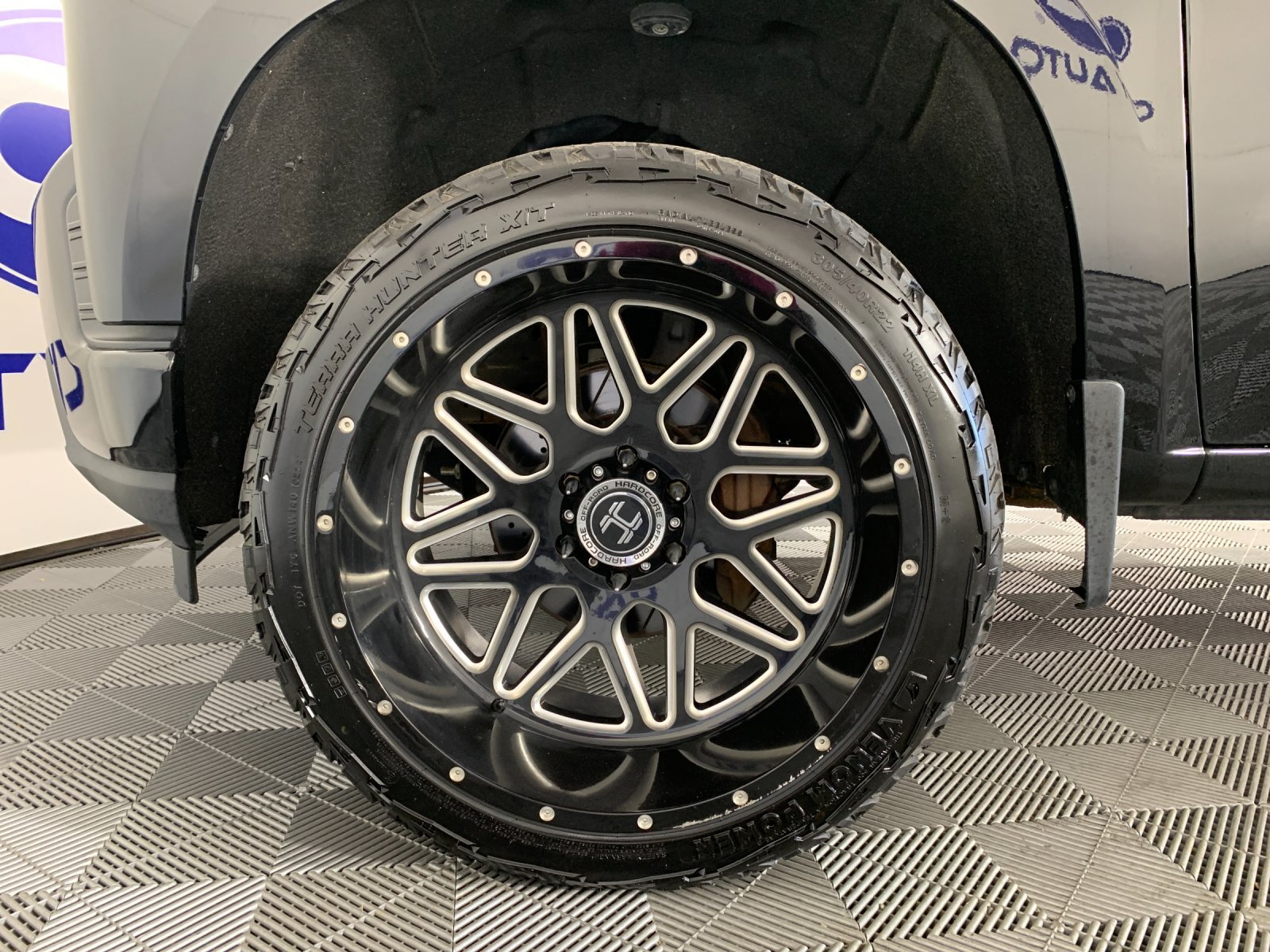 Used 2019 Chevrolet Silverado 1500 RST AWD/4WD image 11