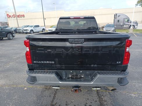 Used 2024 Chevrolet Silverado 2500 LT w/ Convenience Package AWD/4WD image 5