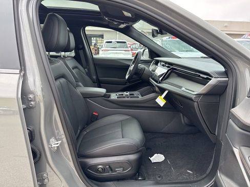 New 2026 Jeep Cherokee Overland image 31