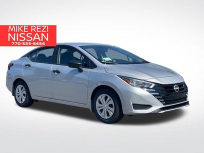 New 2025 Nissan Versa S w/ Trunk Package