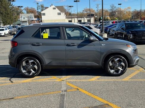 New 2026 Hyundai Venue SEL image 6