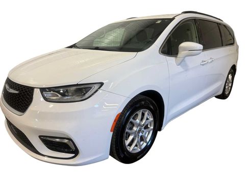 Used 2022 Chrysler Pacifica Touring-L FWD image 6