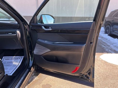 Used 2024 Hyundai Palisade Calligraphy image 40