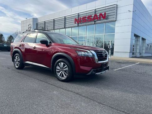 Certified 2022 Nissan Pathfinder SL AWD/4WD image 25