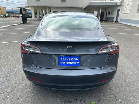 Used 2023 Tesla Model 3 Standard Range image 5