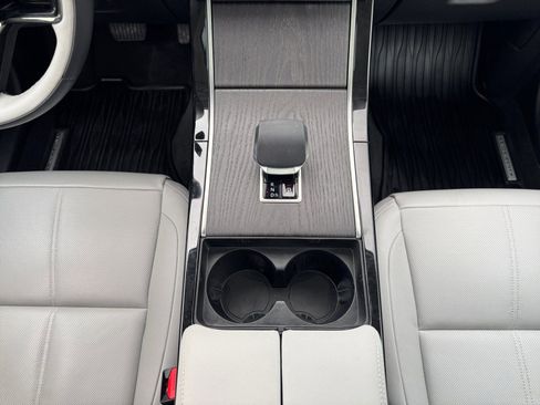 Used 2025 Land Rover Range Rover Velar S image 11