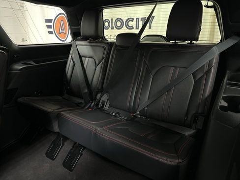 Used 2024 Ford Expedition Limited image 37