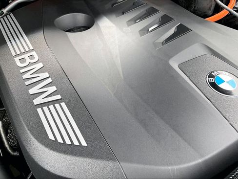 Used 2024 BMW X5 xDrive50e w/ M Sport Package image 30