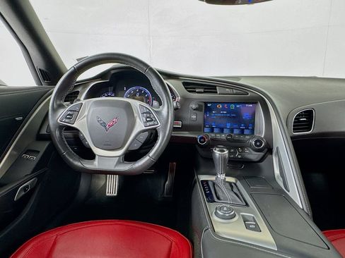 Used 2019 Chevrolet Corvette Stingray Coupe w/ Carbon Flash Badge Package RWD image 14