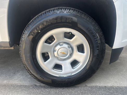 Used 2021 Chevrolet Colorado W/T w/ WT Convenience Package RWD image 48