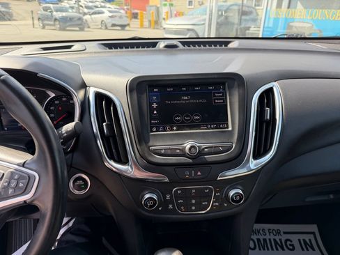 Used 2023 Chevrolet Equinox LT FWD image 17