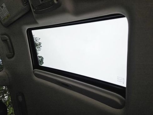 Certified 2023 Nissan Armada SL w/ Captain's Chairs Package image 28