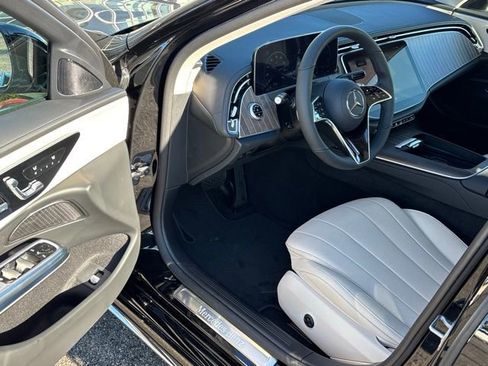 New 2026 Mercedes-Benz E 350 4MATIC Sedan image 16