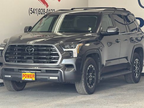 Used 2024 Toyota Sequoia SR5 w/ SR5 Premium Package AWD/4WD image 7