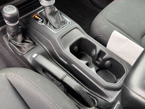 Used 2020 Jeep Gladiator Sport w/ Quick Order Package 24S image 20