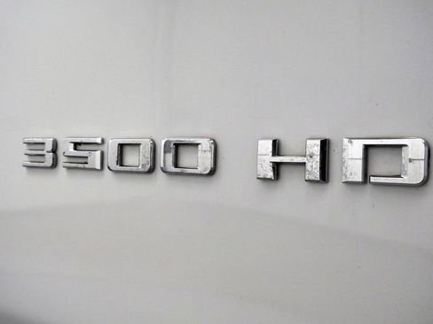 Used 2020 Chevrolet Silverado 3500 LTZ w/ LTZ Plus Package AWD/4WD image 10