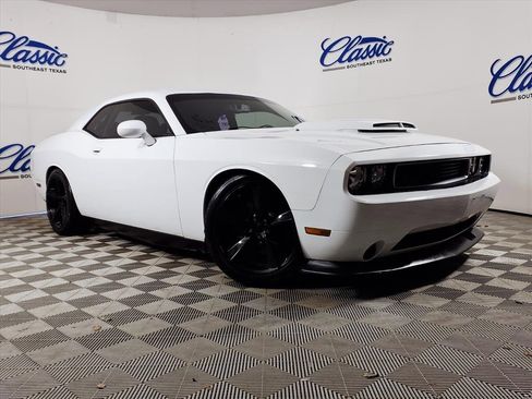 Used 2013 Dodge Challenger R/T Plus image 1