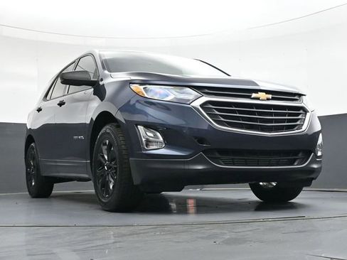 Used 2019 Chevrolet Equinox LS w/ LS Convenience Package image 42