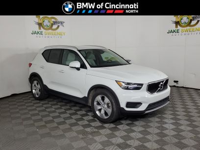Used 2019 Volvo XC40 T5 Momentum