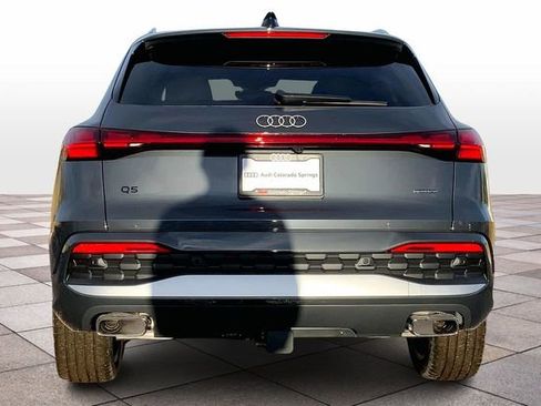New 2025 Audi Q5 Prestige image 4