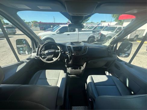 Used 2017 Ford Transit 250 148 Medium Roof RWD image 26