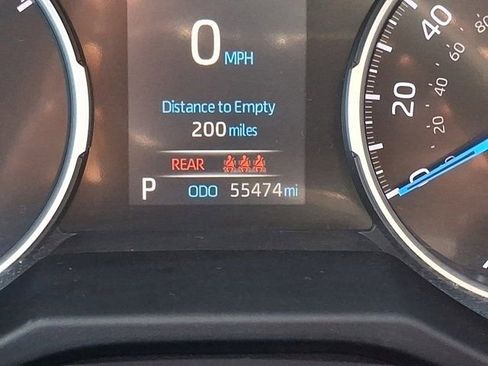 Used 2021 Toyota RAV4 XLE w/ Convenience Package image 25