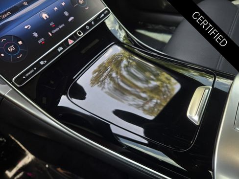 Certified 2025 Mercedes-Benz C 300 Sedan image 18