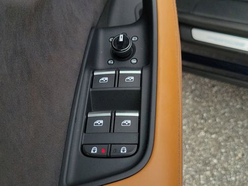 Used 2024 Audi RS Q8 AWD/4WD image 19