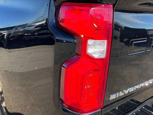 Used 2020 Chevrolet Silverado 2500 LTZ w/ LTZ Plus Package image 20