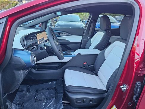 New 2026 Chevrolet Equinox EV LT image 18